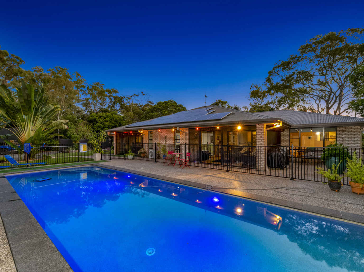 House For Sale 10 Kingfisher Crescent Moore Park Beach