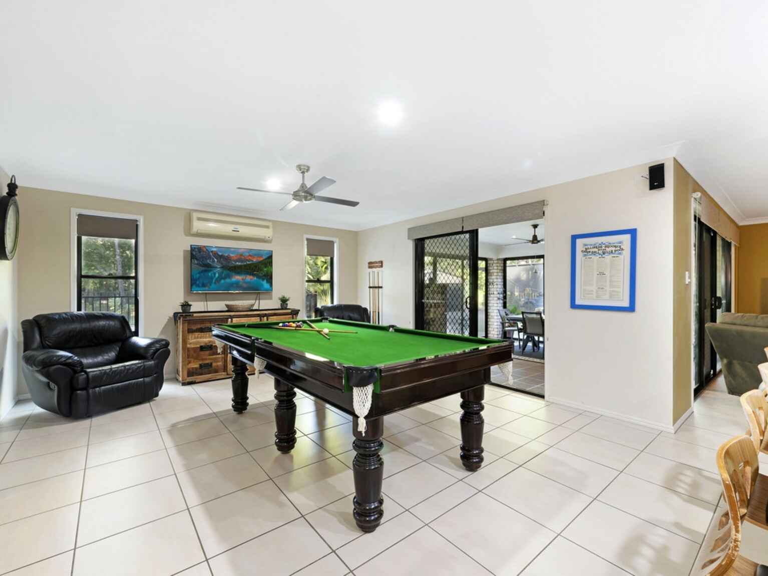 House For Sale 10 Kingfisher Crescent Moore Park Beach