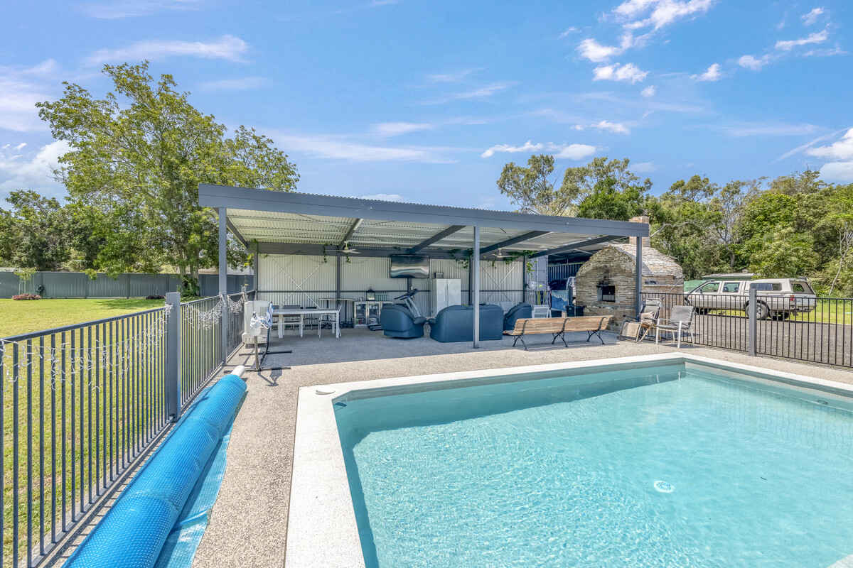 20 Kingfisher Crescent Moore Park Beach 20 Kingfisher Crescent Moore Park Beach