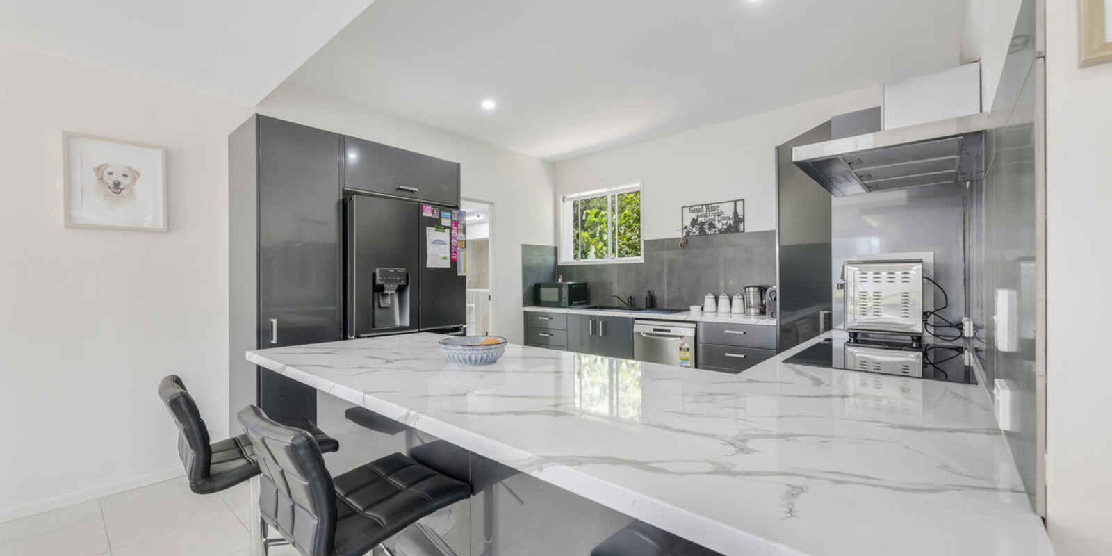 20 Kingfisher Crescent Moore Park Beach