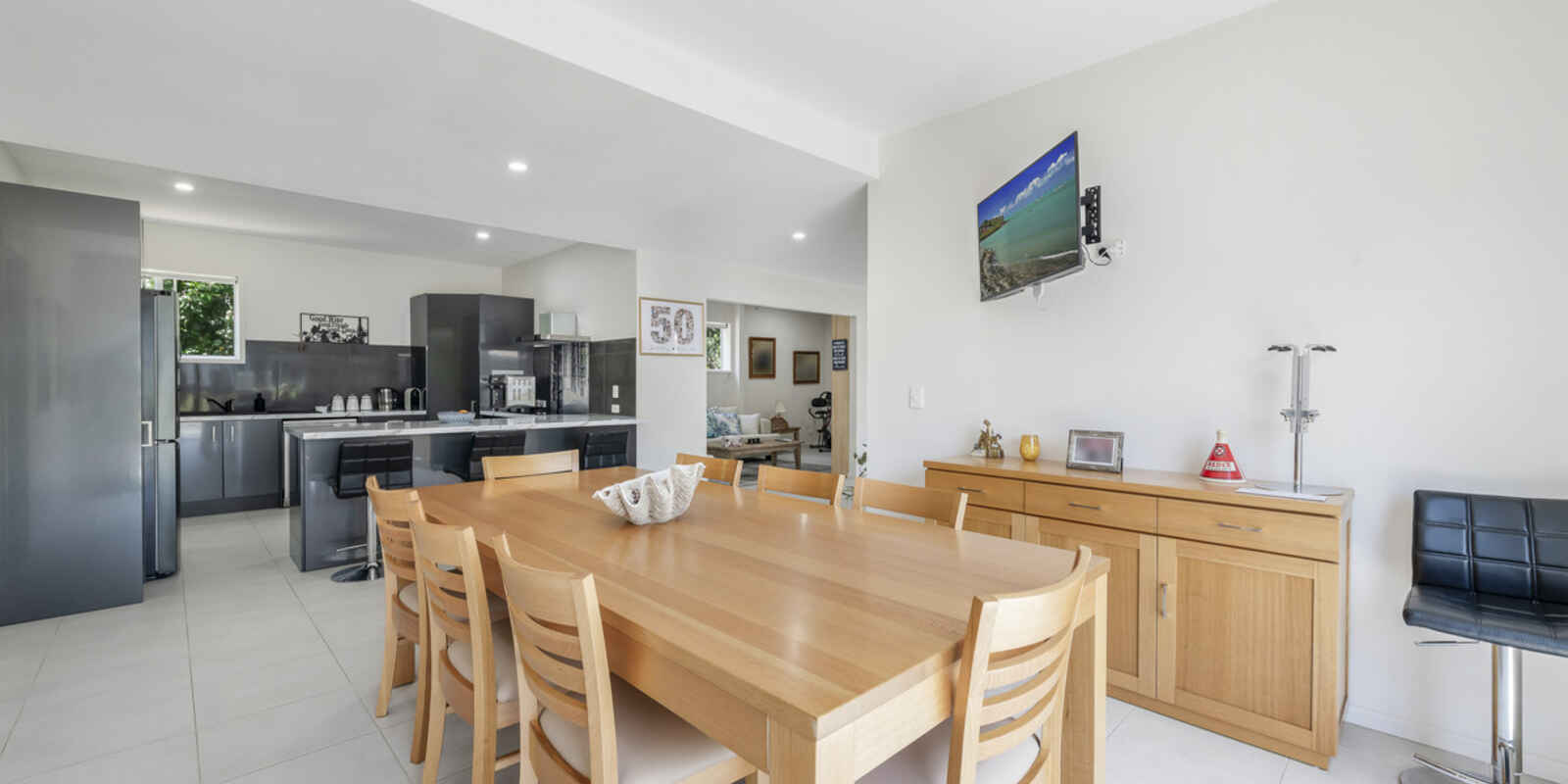 20 Kingfisher Crescent Moore Park Beach