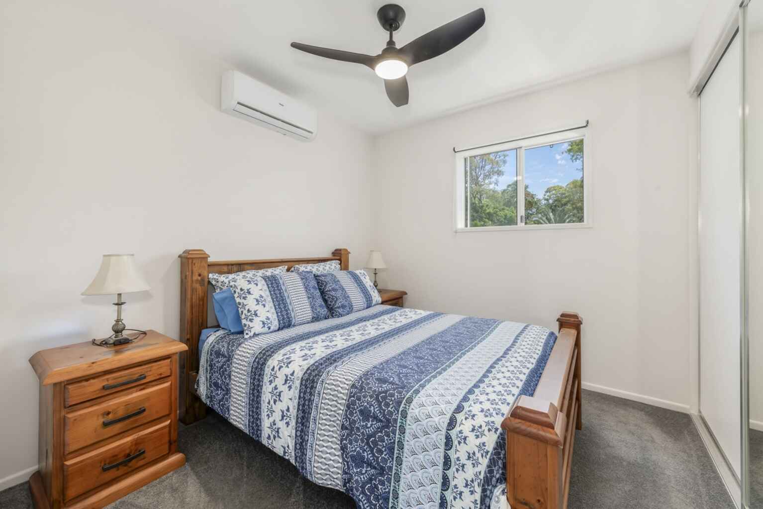 20 Kingfisher Crescent Moore Park Beach