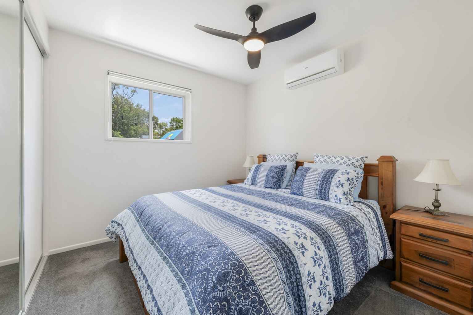 20 Kingfisher Crescent Moore Park Beach