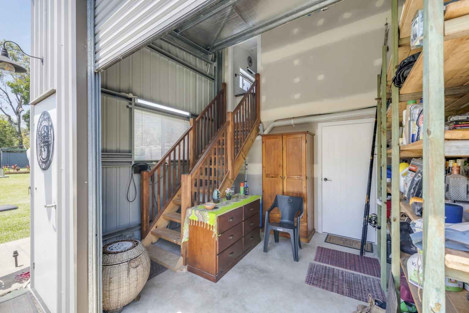 20 Kingfisher Crescent Moore Park Beach