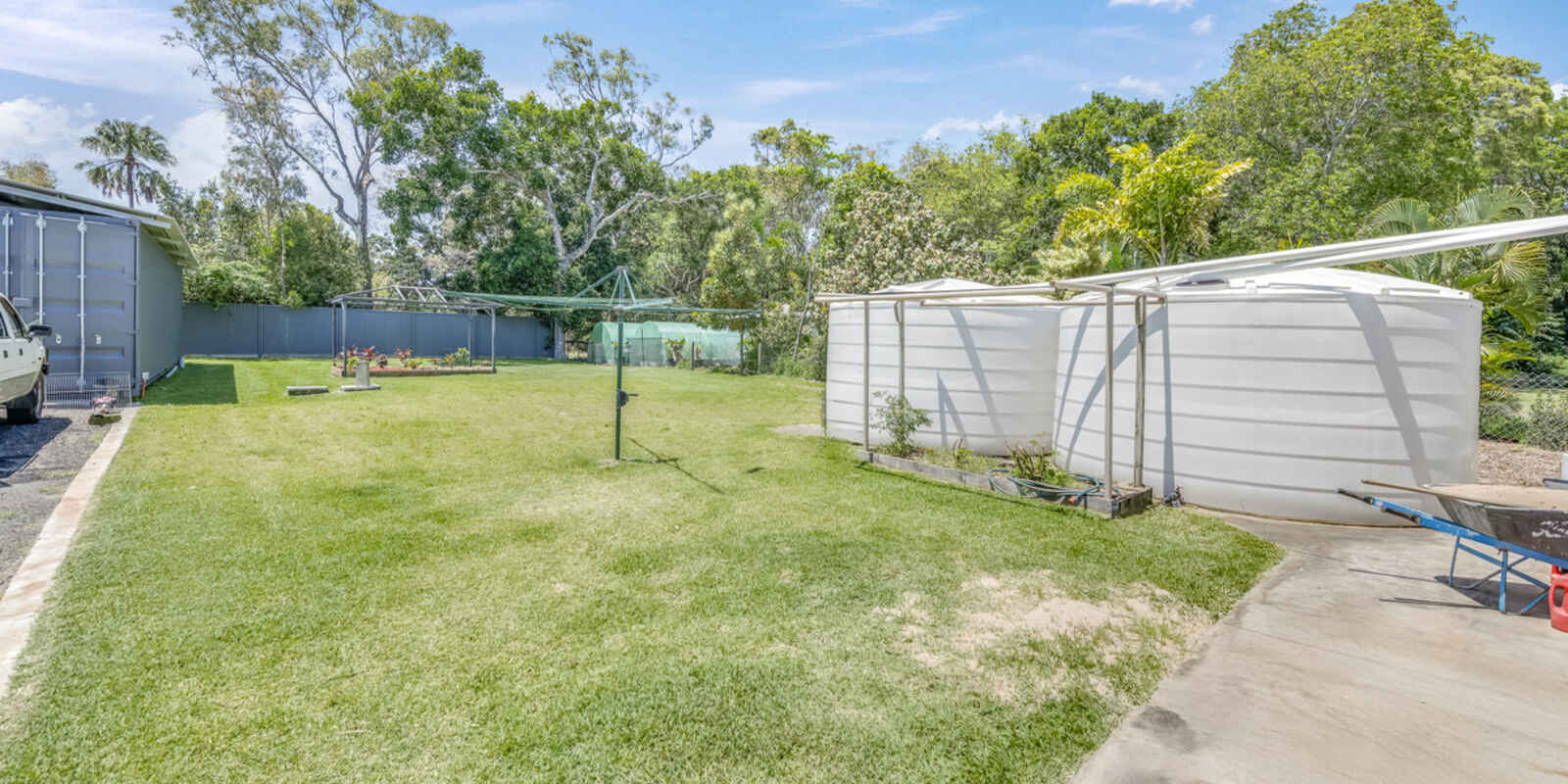 20 Kingfisher Crescent Moore Park Beach