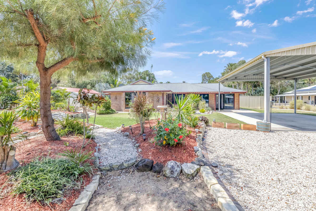 5 Woodlands Lane Moore Park Beach