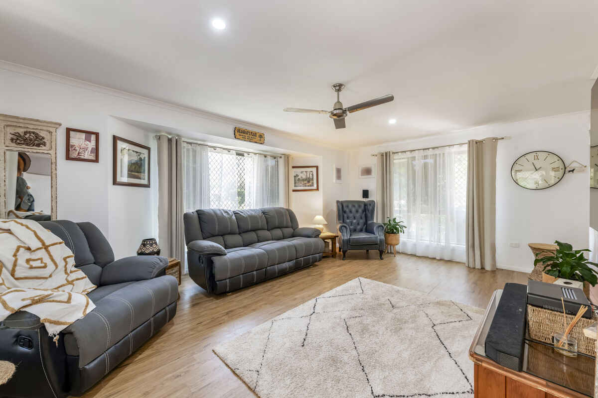 5 Woodlands Lane Moore Park Beach