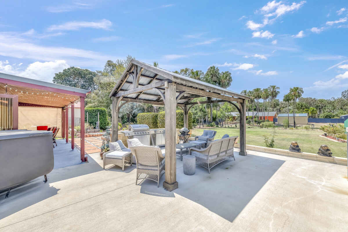 5 Woodlands Lane Moore Park Beach