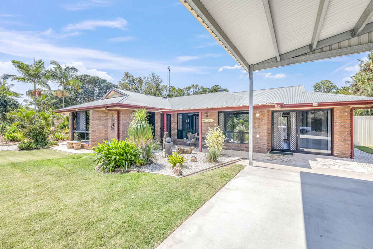 5 Woodlands Lane Moore Park Beach