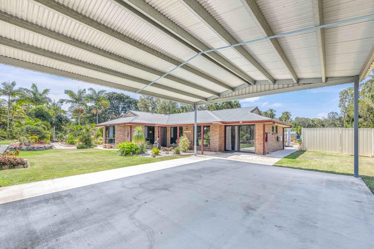 5 Woodlands Lane Moore Park Beach