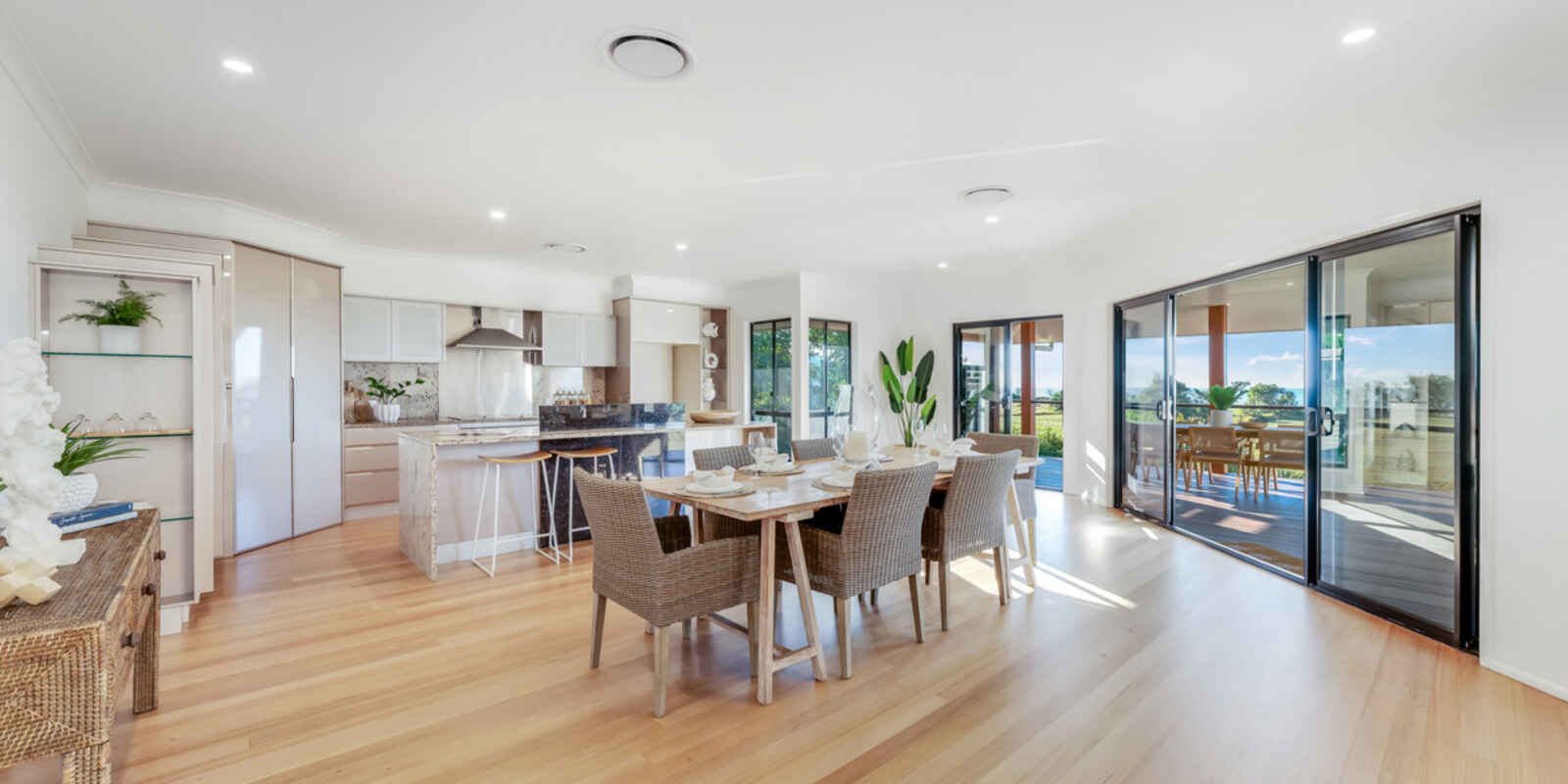 126 Sylvan Drive Moore Park Beach