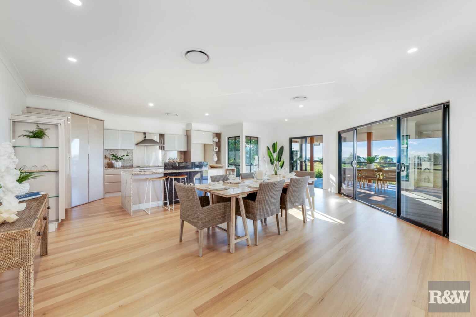 126 Sylvan Drive Moore Park Beach