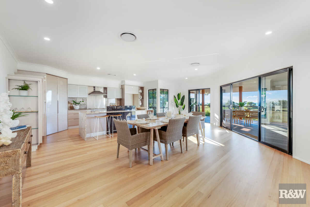 126 Sylvan Drive Moore Park Beach 126 Sylvan Drive Moore Park Beach