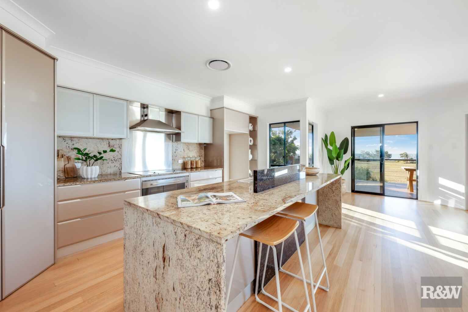 126 Sylvan Drive Moore Park Beach