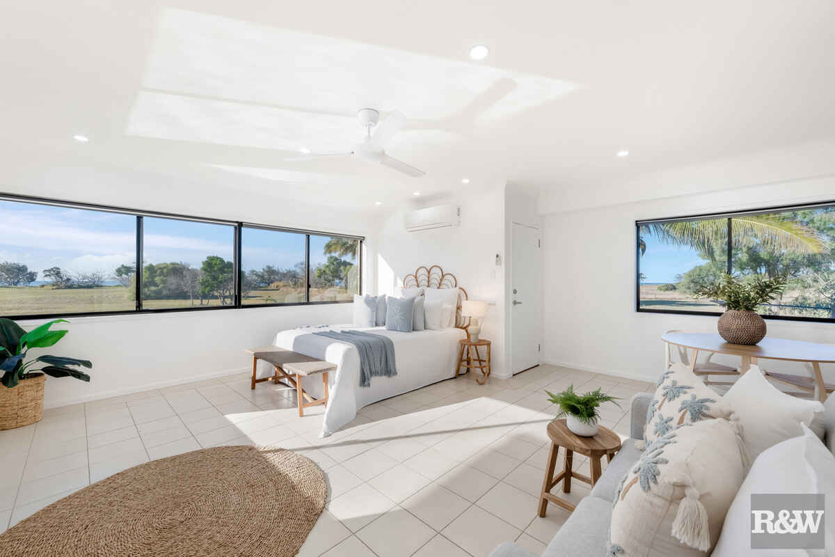 126 Sylvan Drive Moore Park Beach 126 Sylvan Drive Moore Park Beach