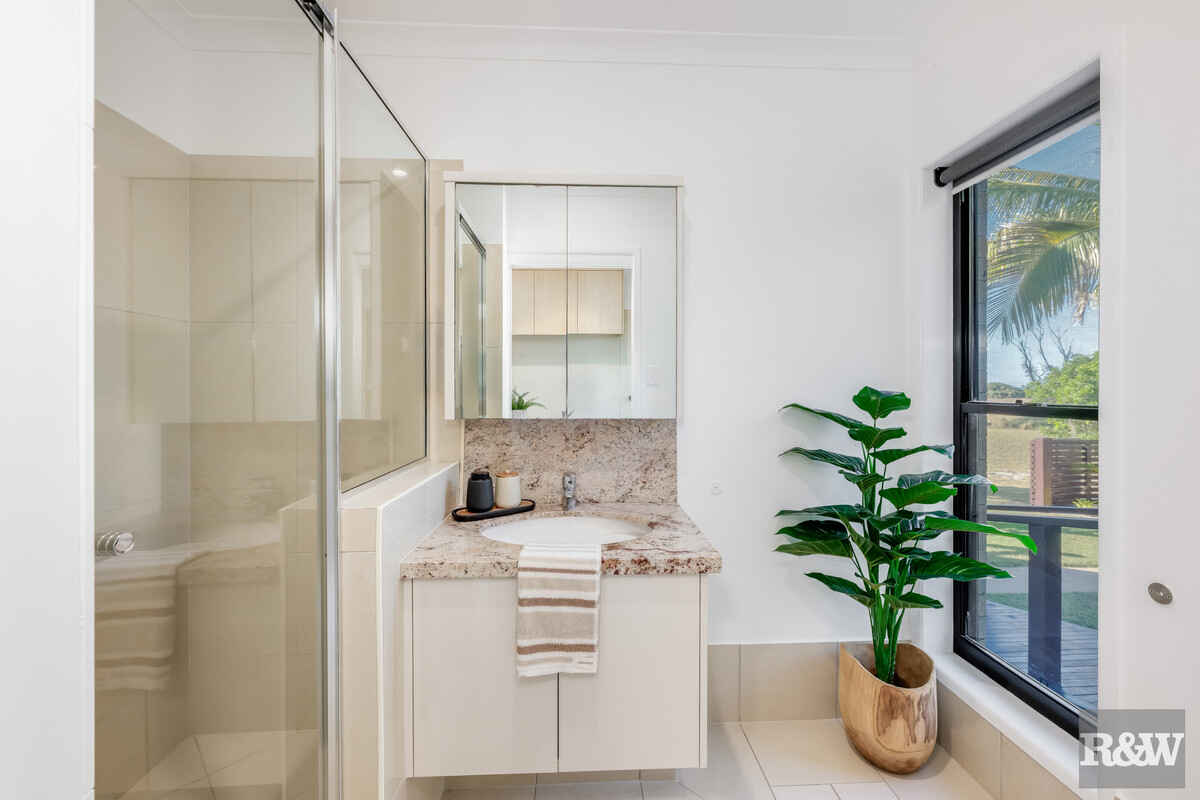 126 Sylvan Drive Moore Park Beach 126 Sylvan Drive Moore Park Beach