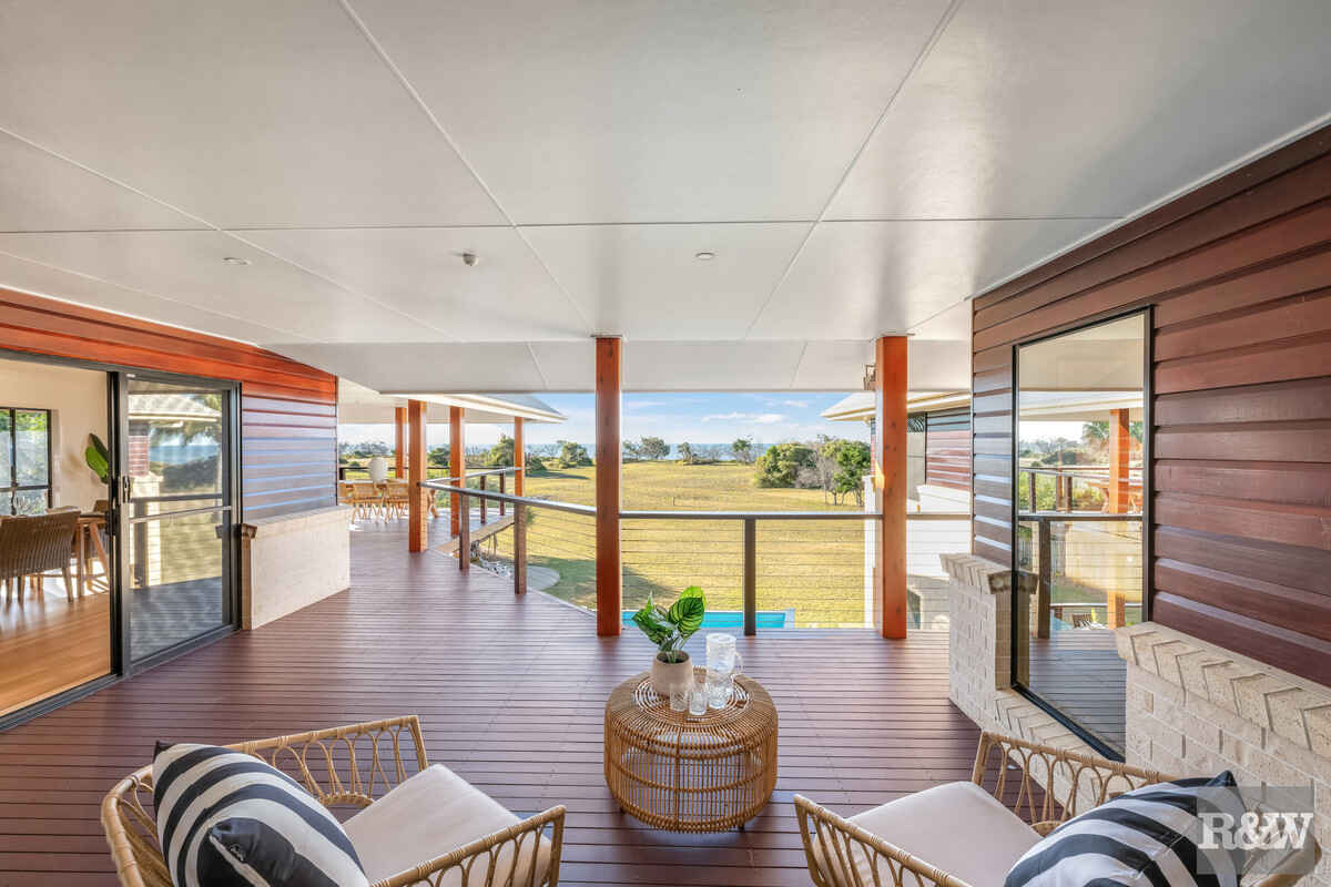 126 Sylvan Drive Moore Park Beach 126 Sylvan Drive Moore Park Beach