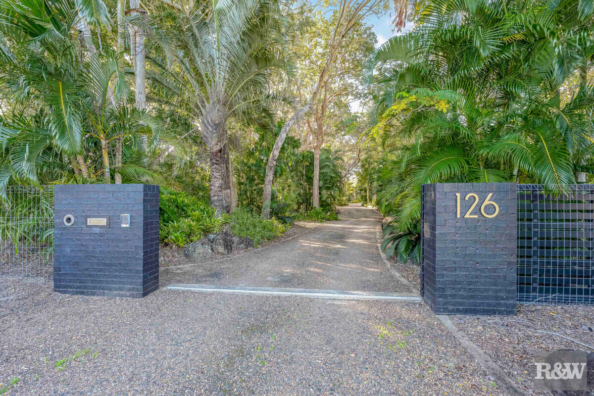 126 Sylvan Drive Moore Park Beach 126 Sylvan Drive Moore Park Beach