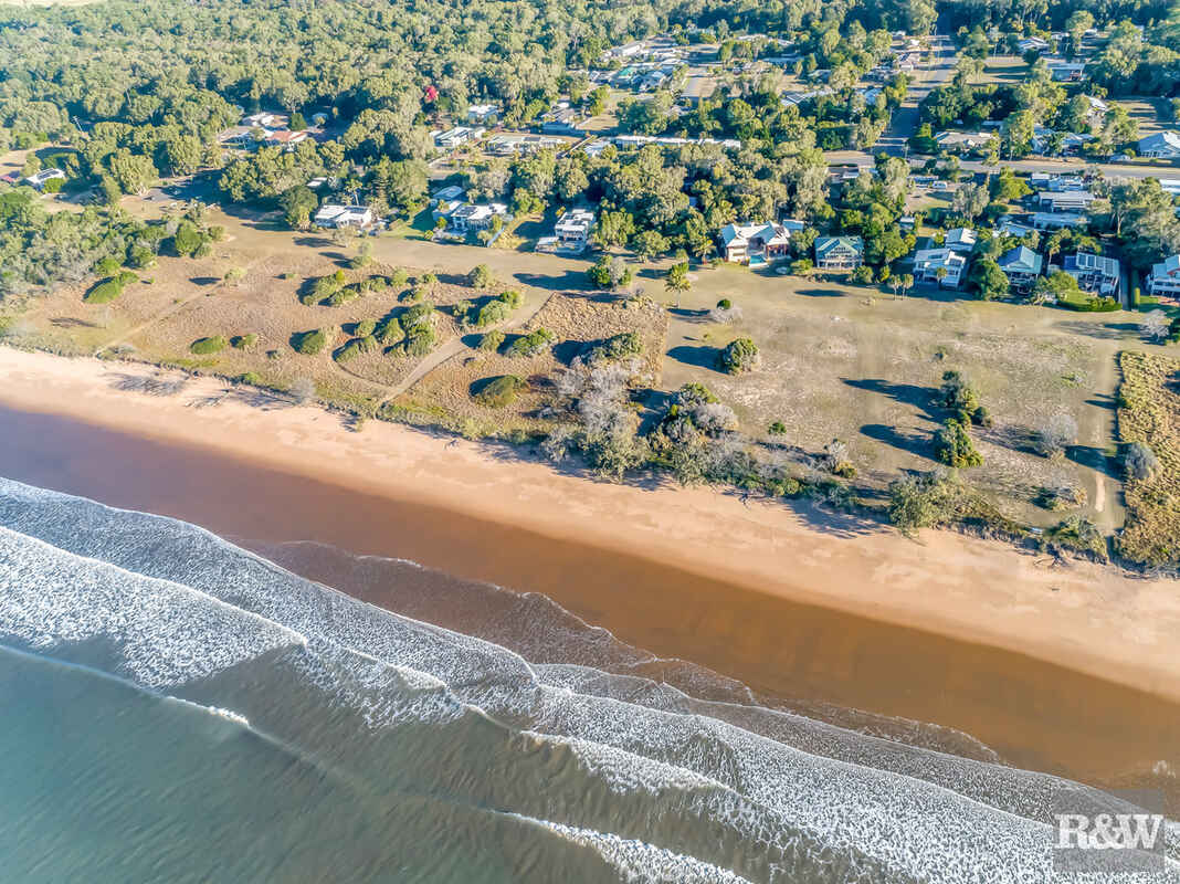 126 Sylvan Drive Moore Park Beach 126 Sylvan Drive Moore Park Beach