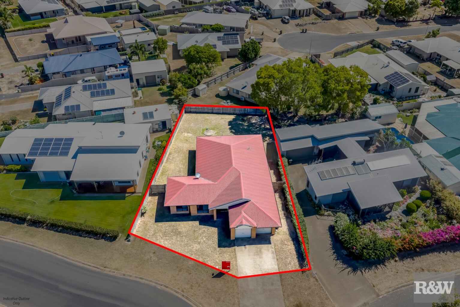 33 Acacia Street Moore Park Beach