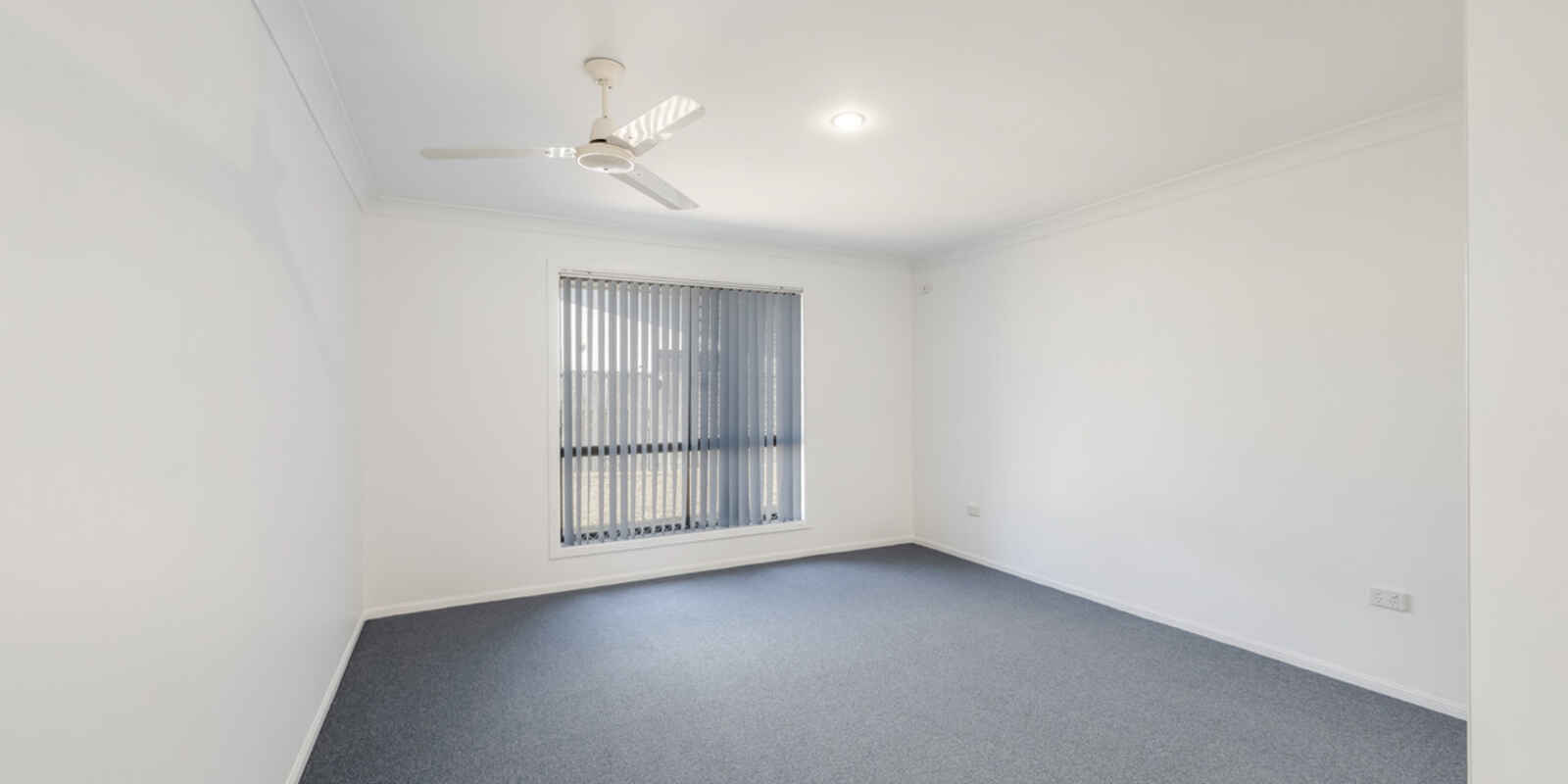 33 Acacia Street Moore Park Beach