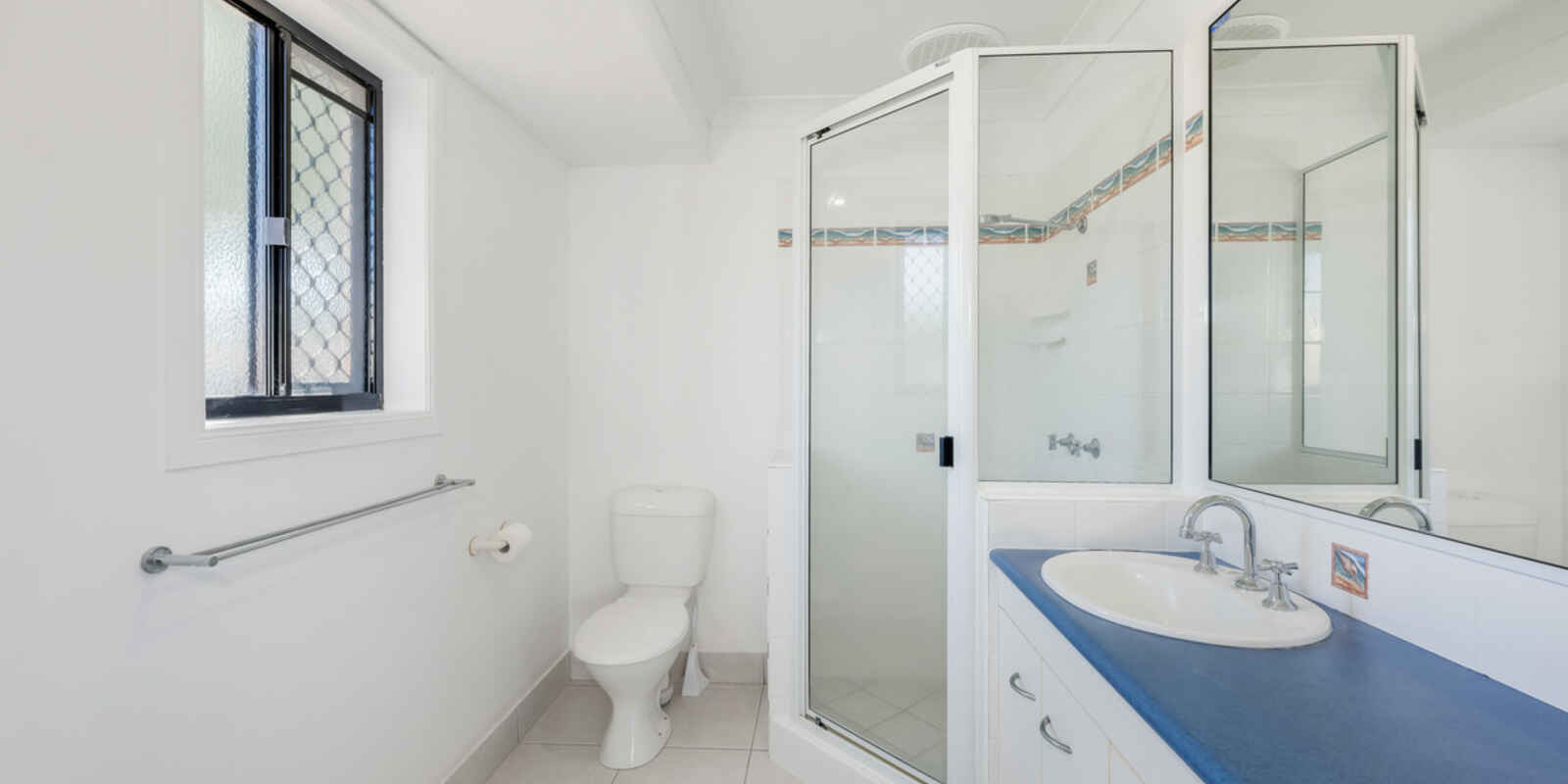 33 Acacia Street Moore Park Beach