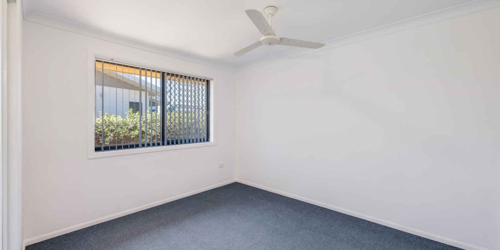 33 Acacia Street Moore Park Beach