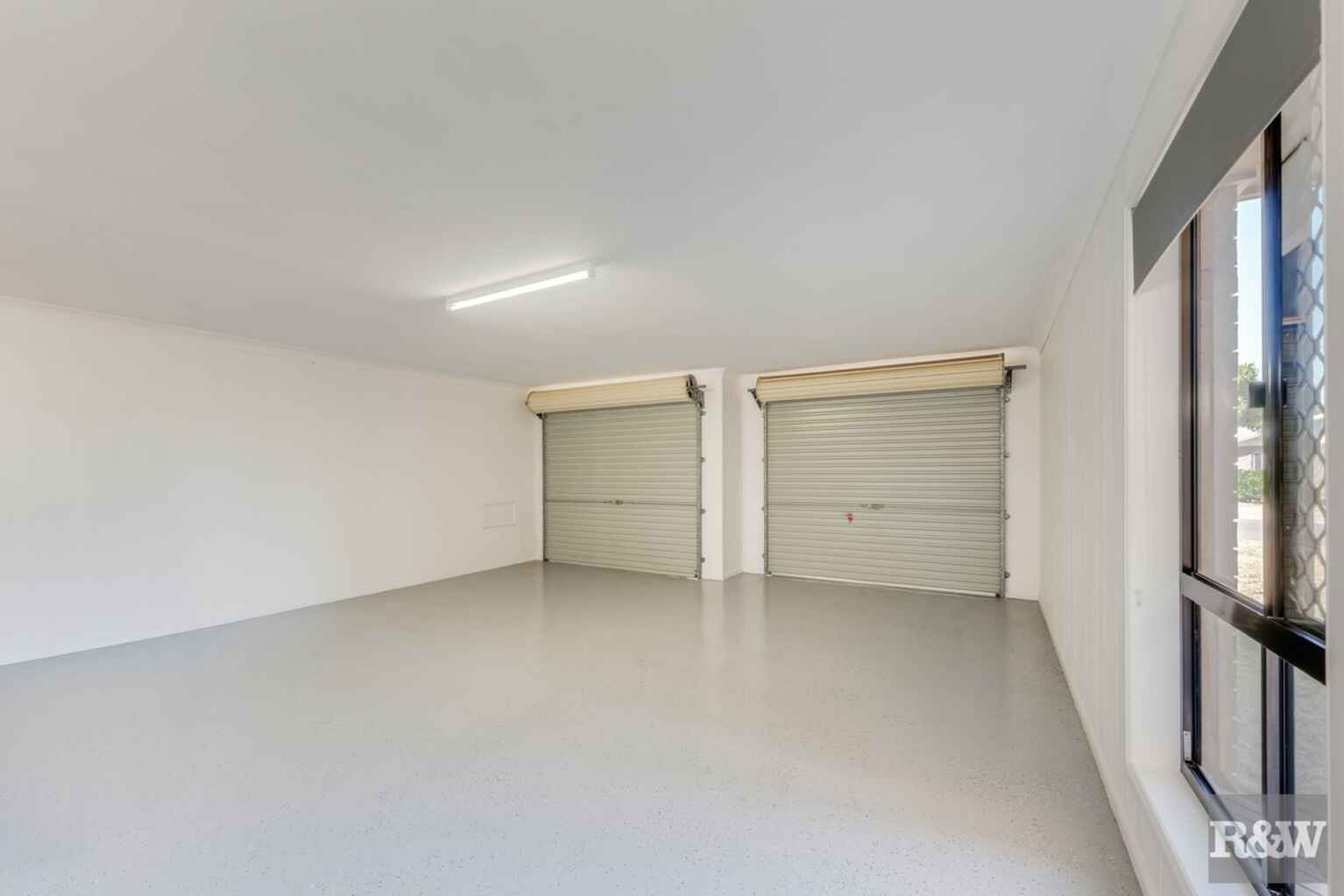 33 Acacia Street Moore Park Beach