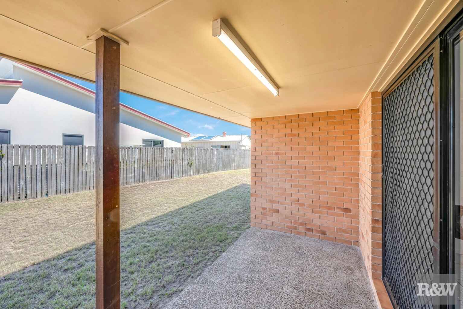 33 Acacia Street Moore Park Beach