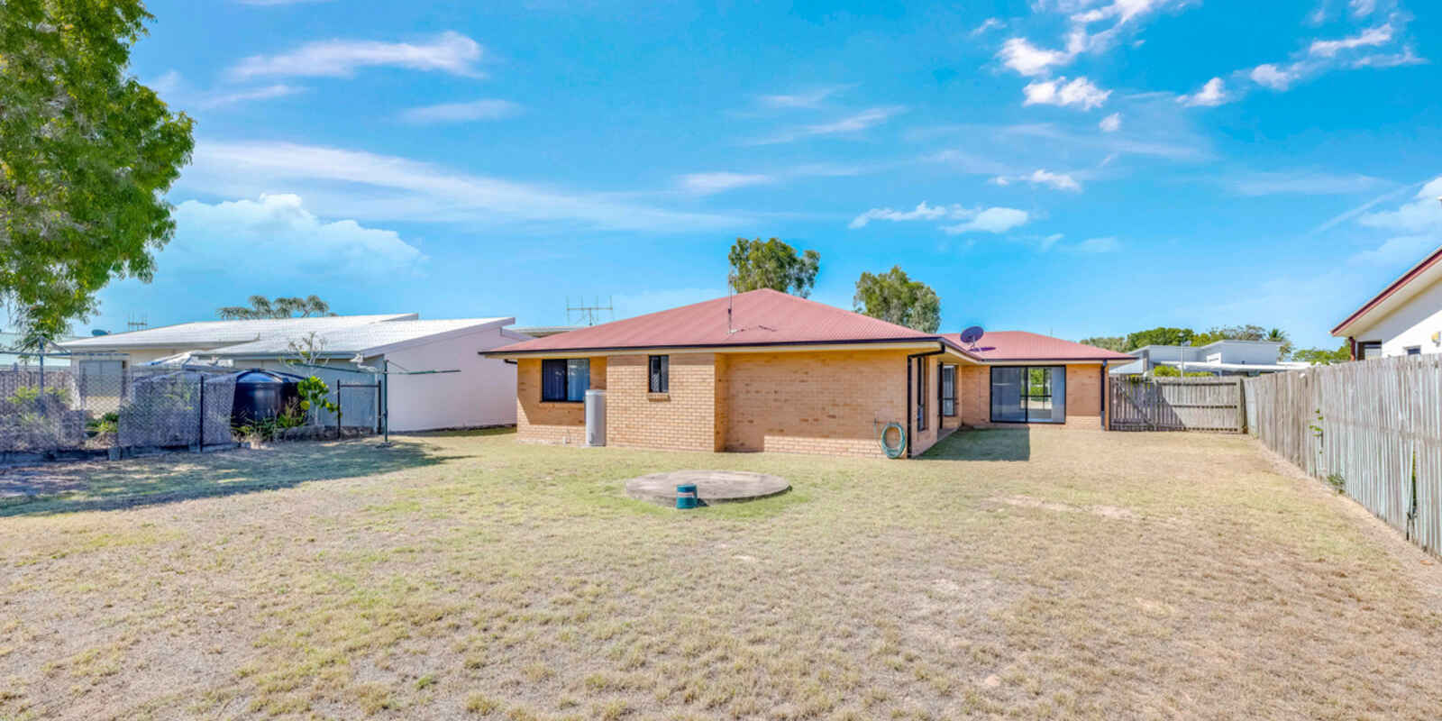 33 Acacia Street Moore Park Beach