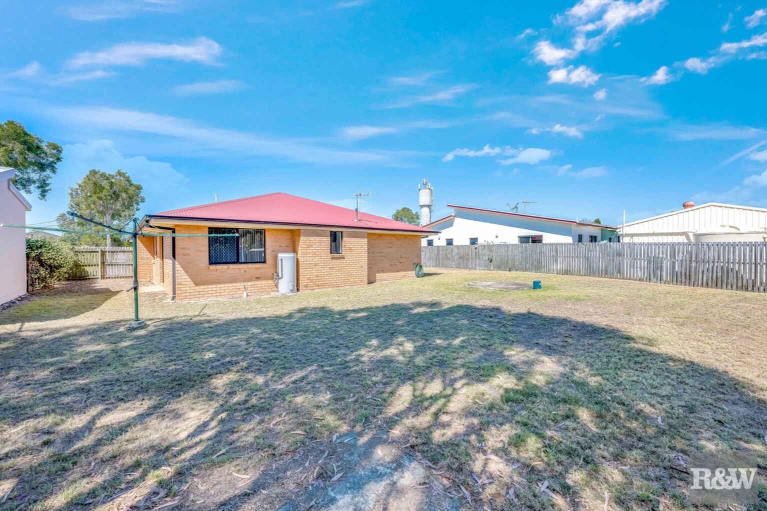 33 Acacia Street Moore Park Beach