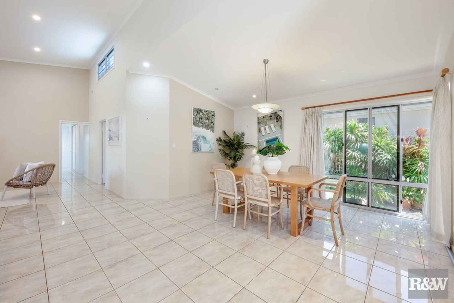 2 Jesse Court Bargara