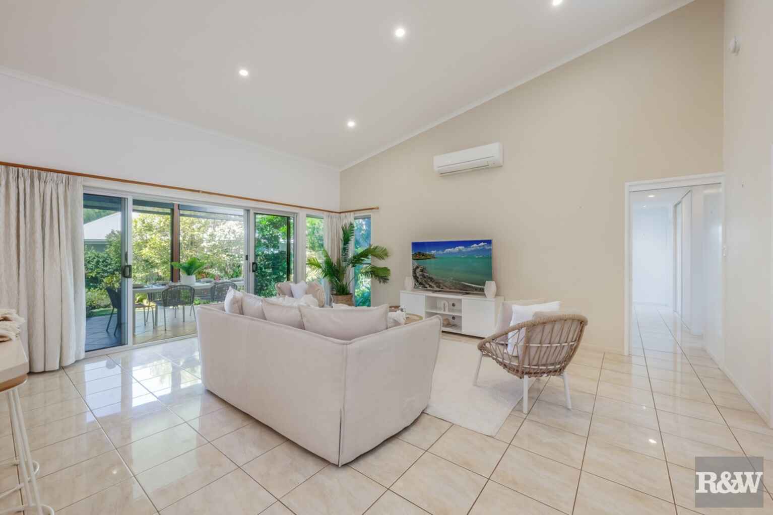 2 Jesse Court Bargara