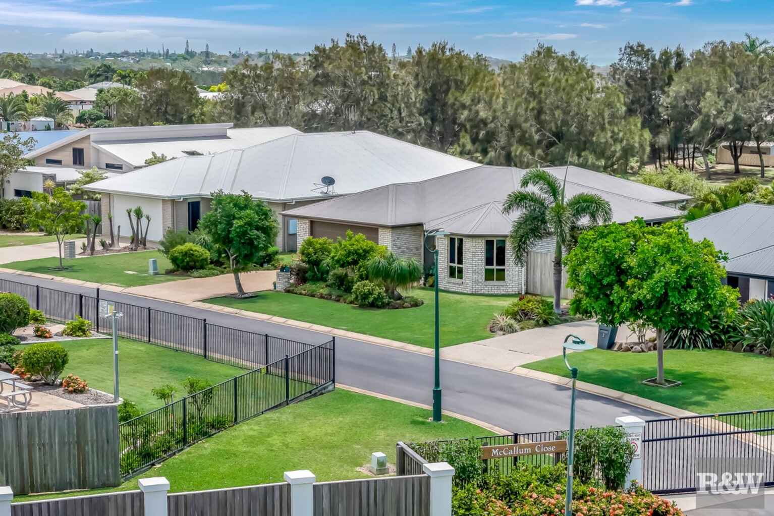 3 McCallum Close Coral Cove