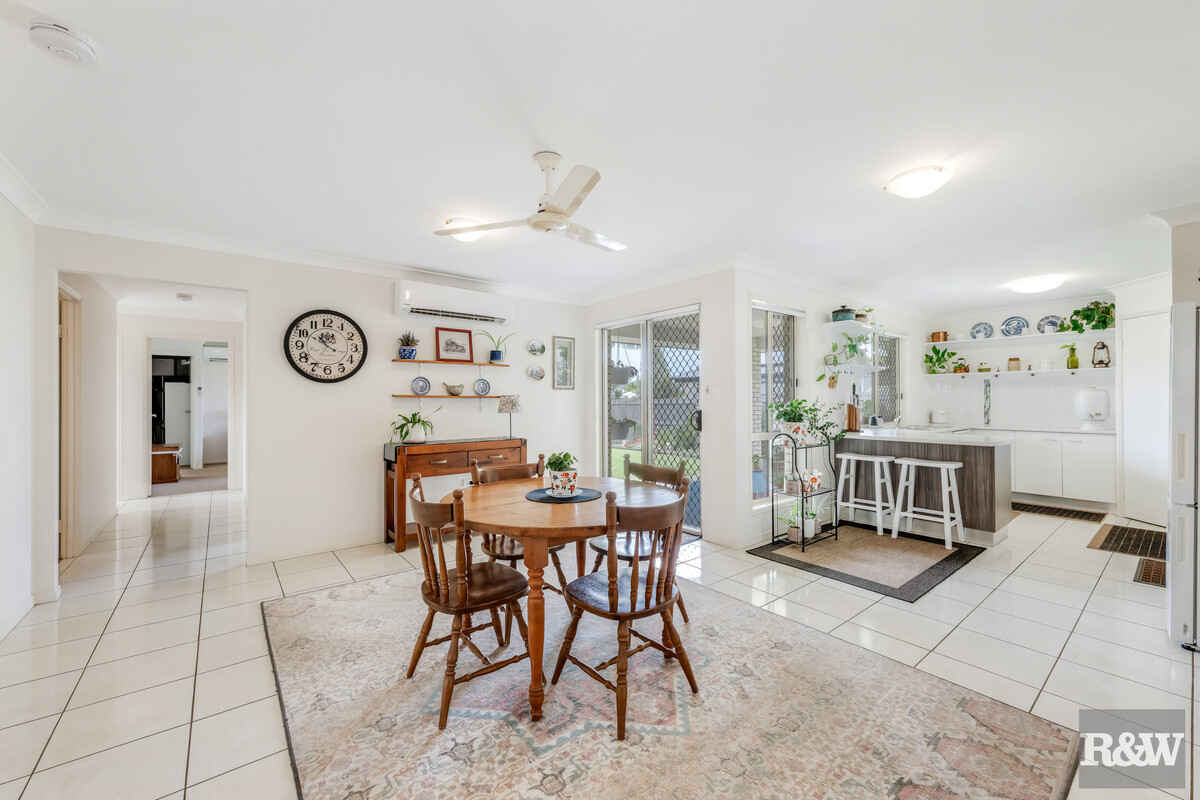 3 McCallum Close Coral Cove 3 McCallum Close Coral Cove