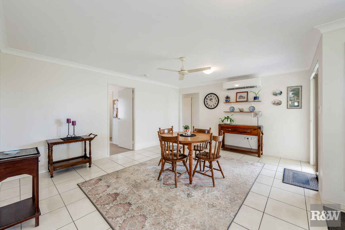 3 McCallum Close Coral Cove 3 McCallum Close Coral Cove