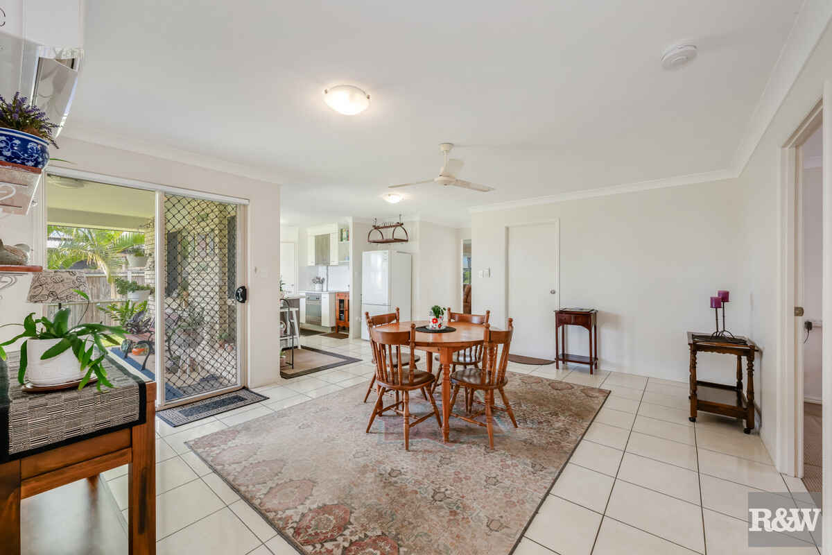 3 McCallum Close Coral Cove 3 McCallum Close Coral Cove