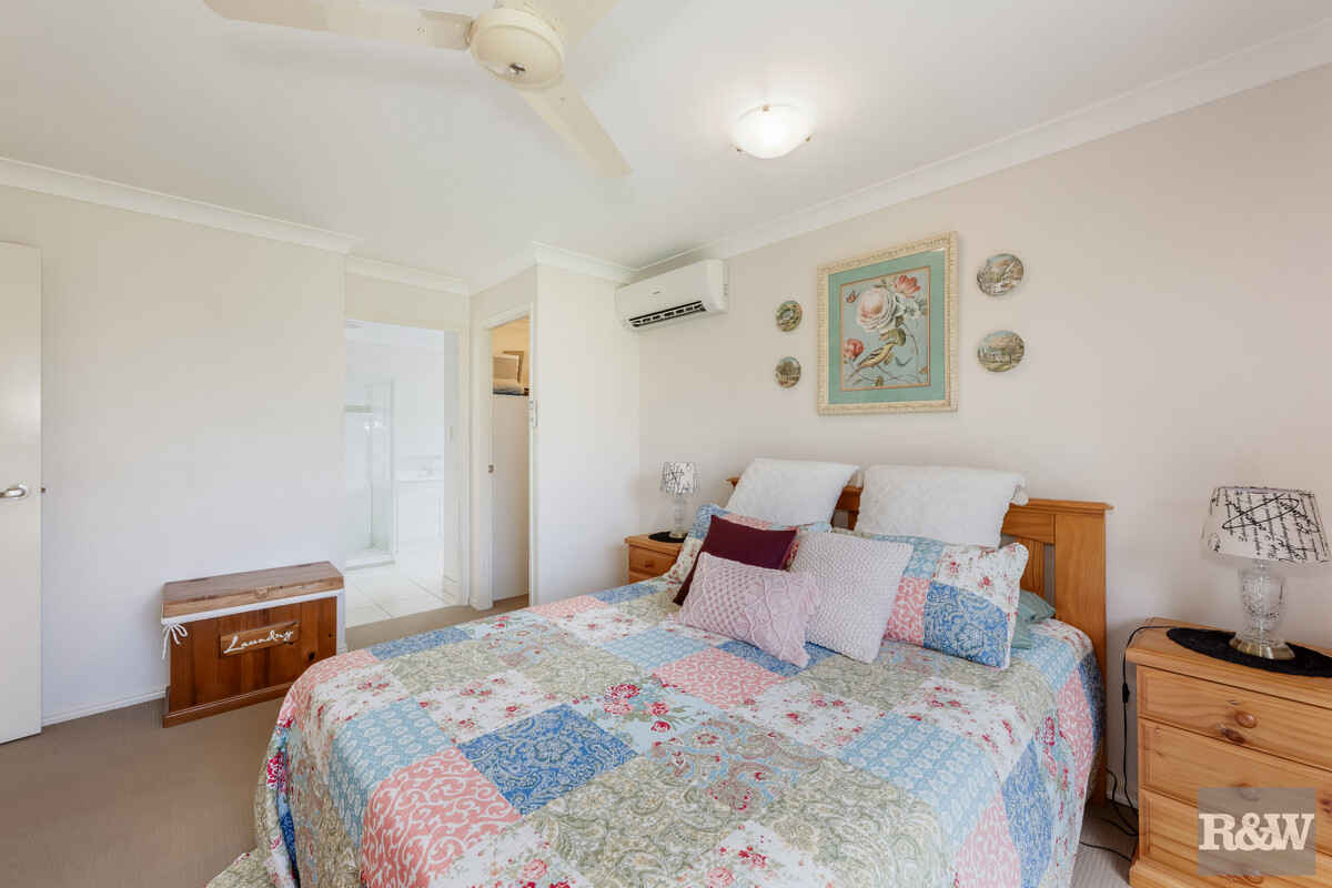 3 McCallum Close Coral Cove 3 McCallum Close Coral Cove