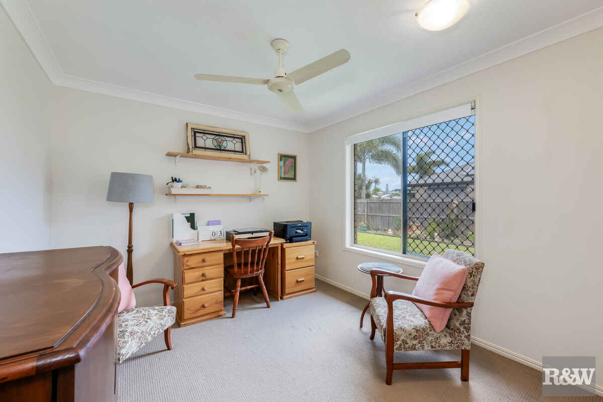 3 McCallum Close Coral Cove 3 McCallum Close Coral Cove