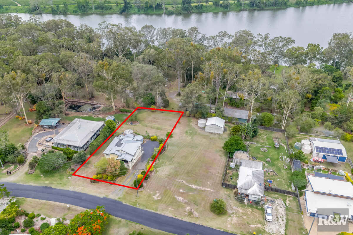 93 Woods Road Sharon 93 Woods Road Sharon