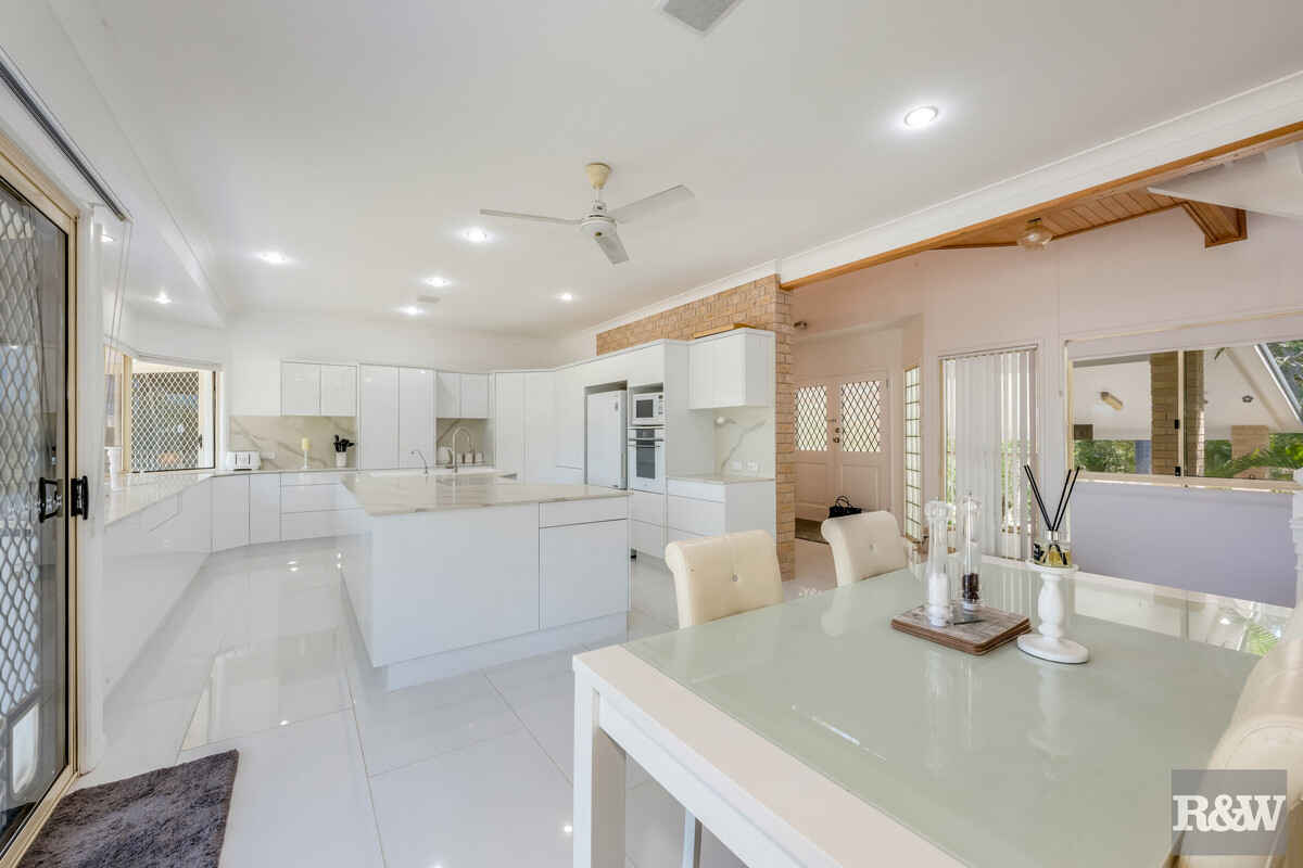 78 Sylvan Drive Moore Park Beach 78 Sylvan Drive Moore Park Beach