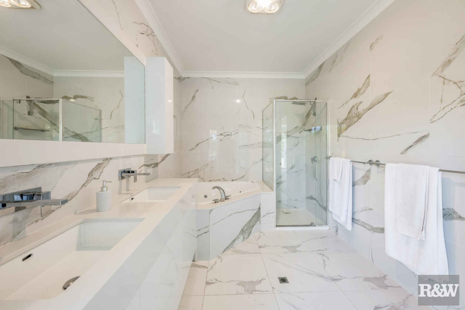 78 Sylvan Drive Moore Park Beach