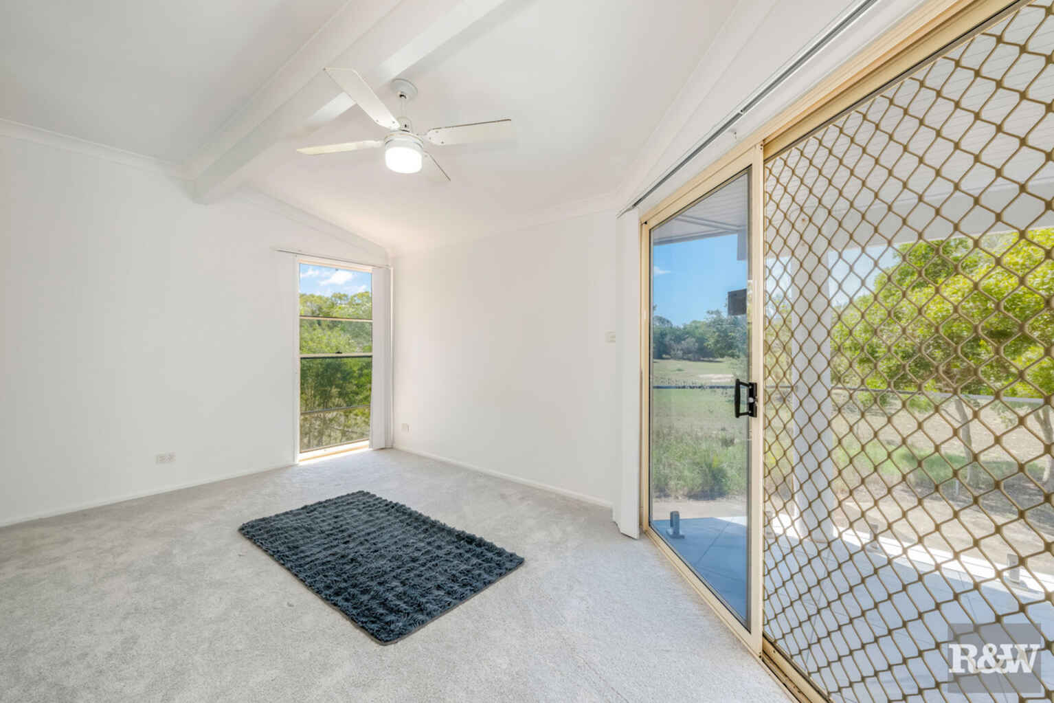 78 Sylvan Drive Moore Park Beach