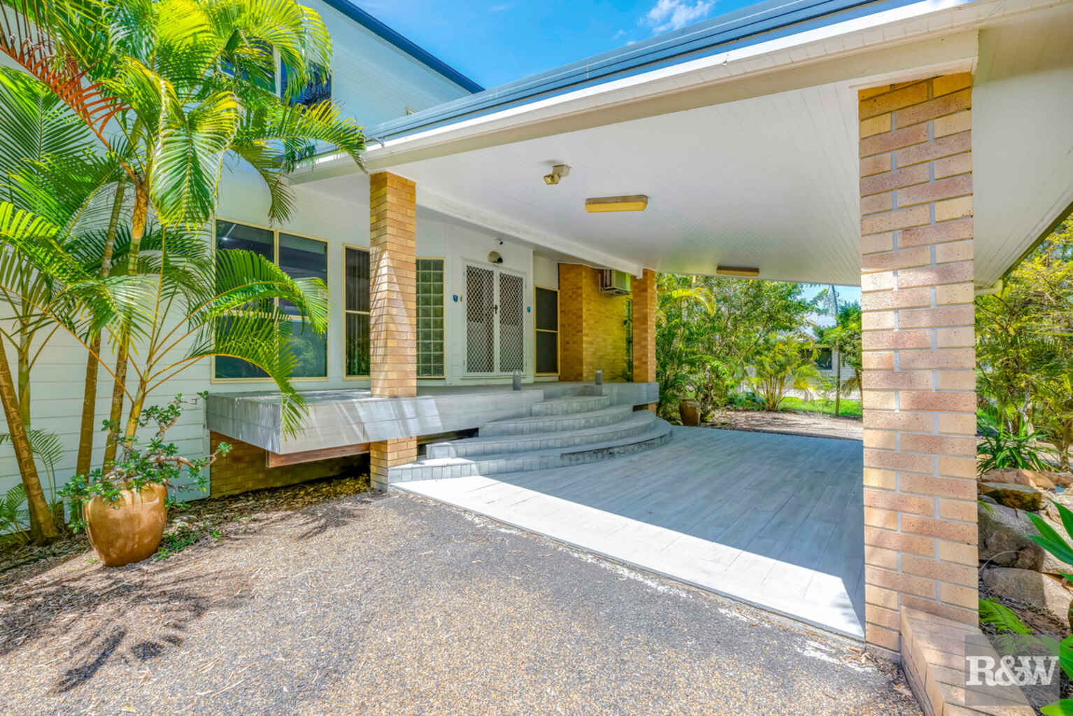 78 Sylvan Drive Moore Park Beach