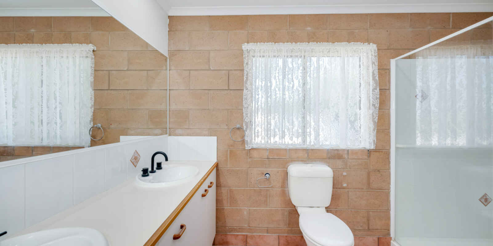 66 Sylvan Drive Moore Park Beach