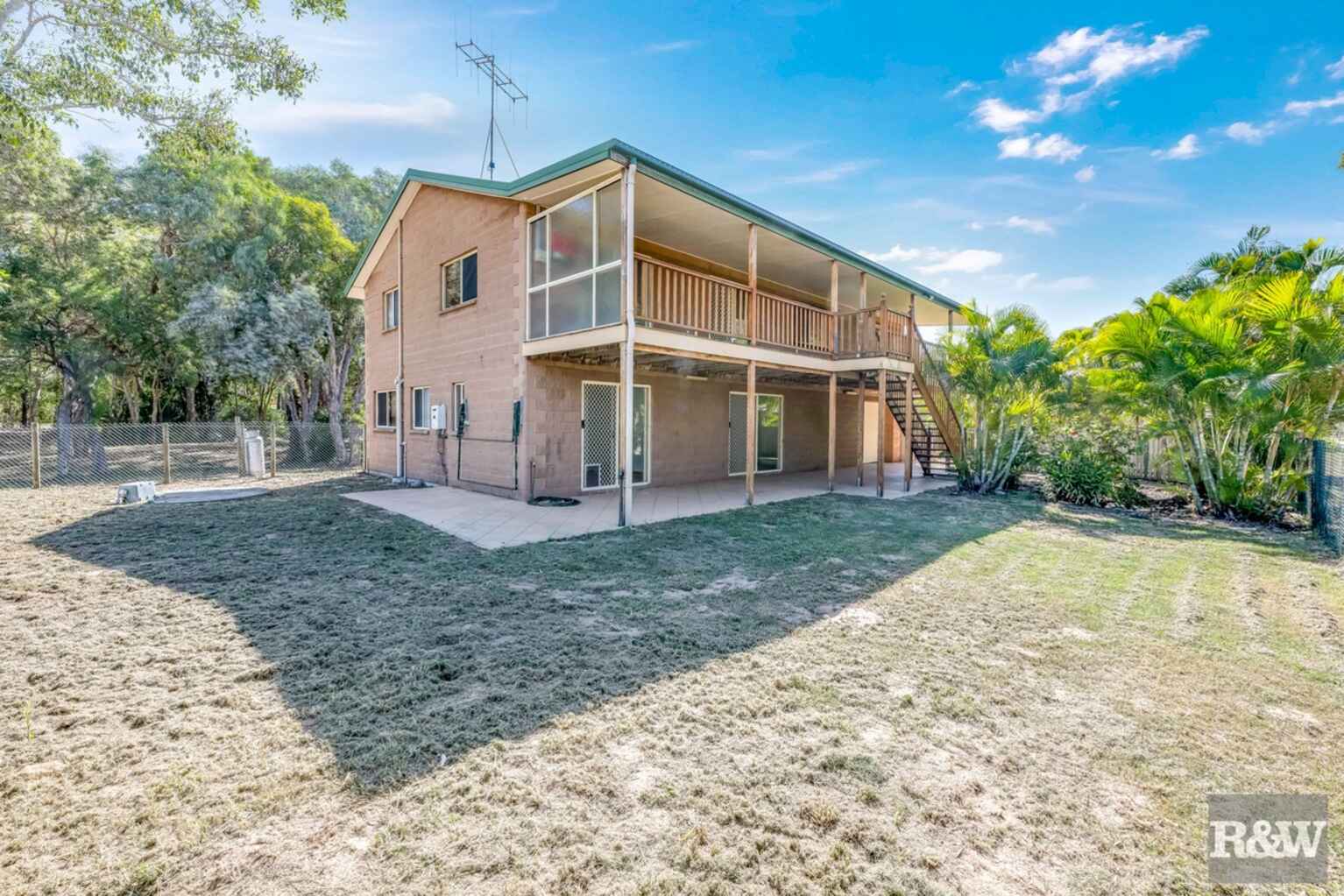 66 Sylvan Drive Moore Park Beach