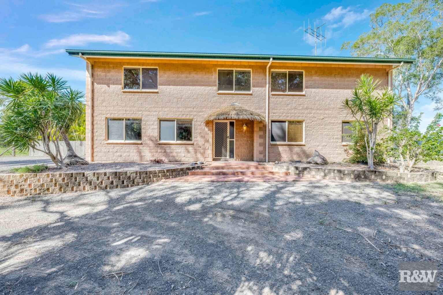 66 Sylvan Drive Moore Park Beach