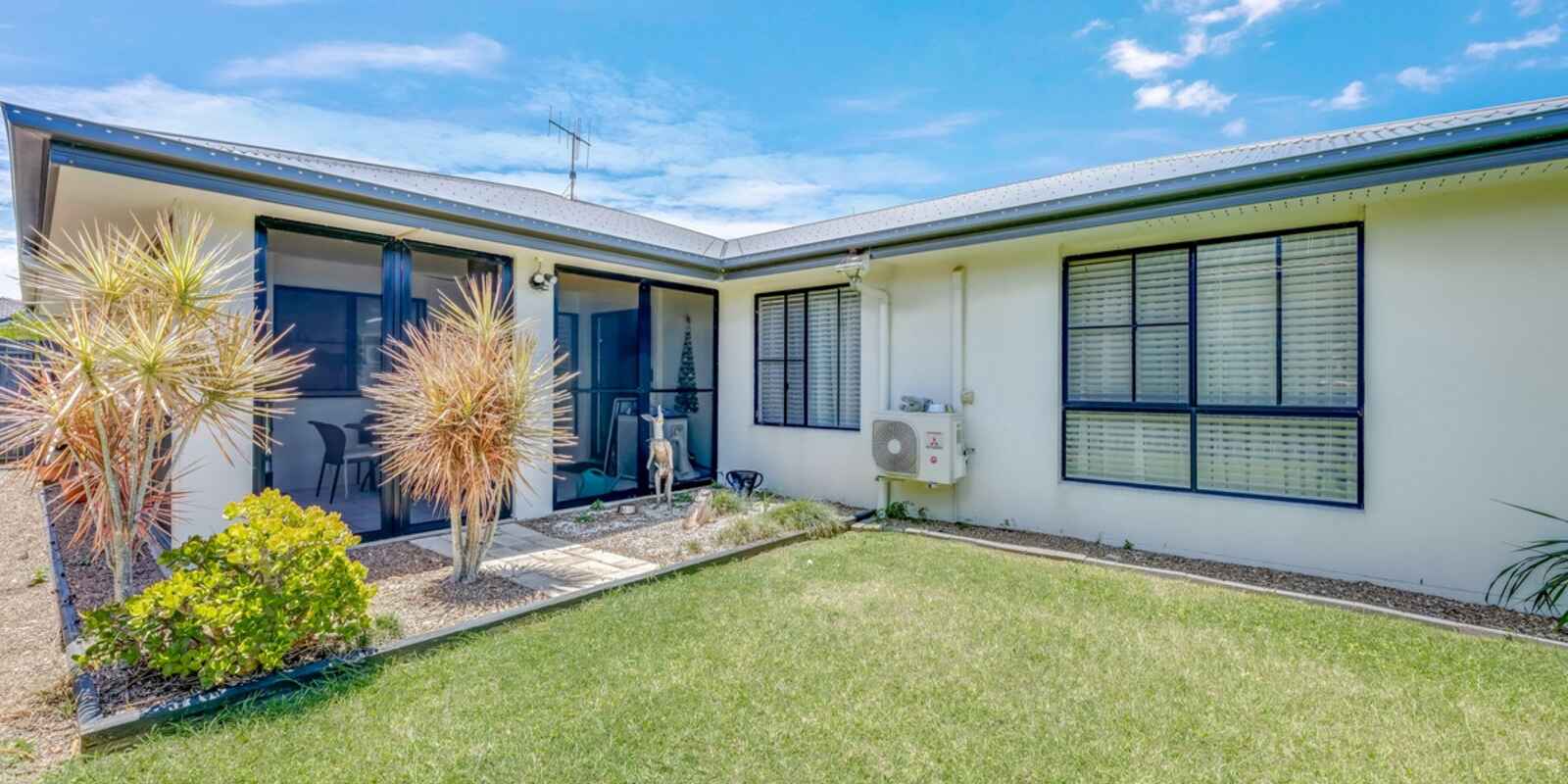 19 McCallum Close Coral Cove