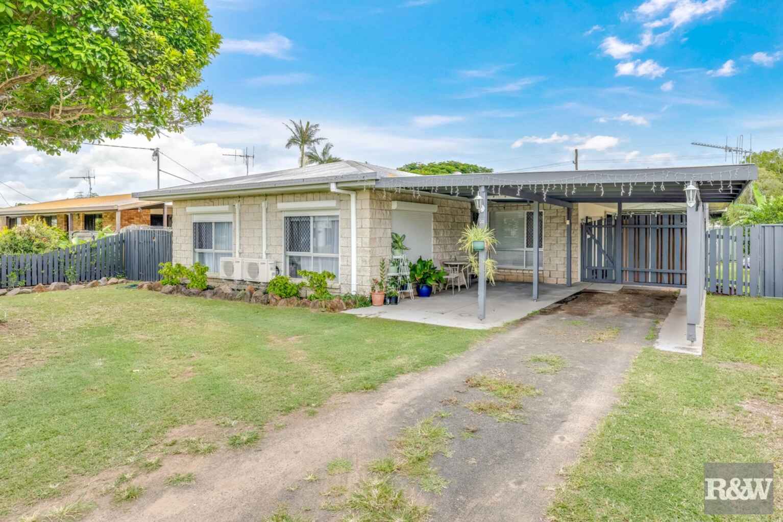 30 SUNSET Drive Thabeban