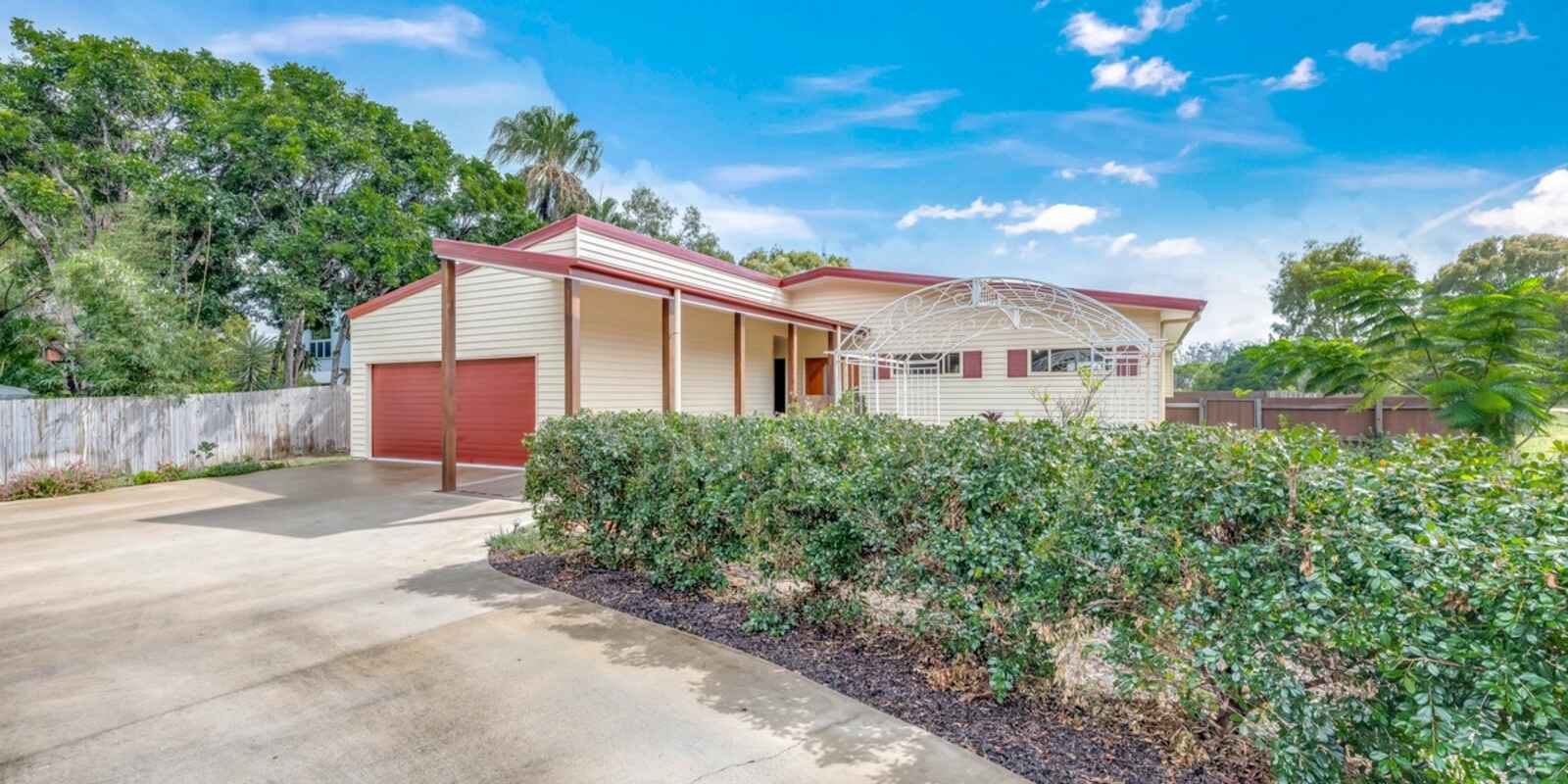 86 Sylvan Drive Moore Park Beach